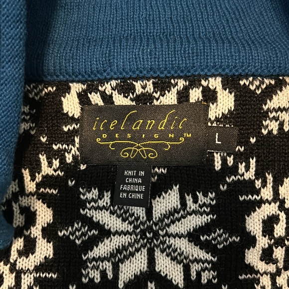 Icelandic Design Nordic Snowflake Print Full Zip Sweater - Picture 2 of 11